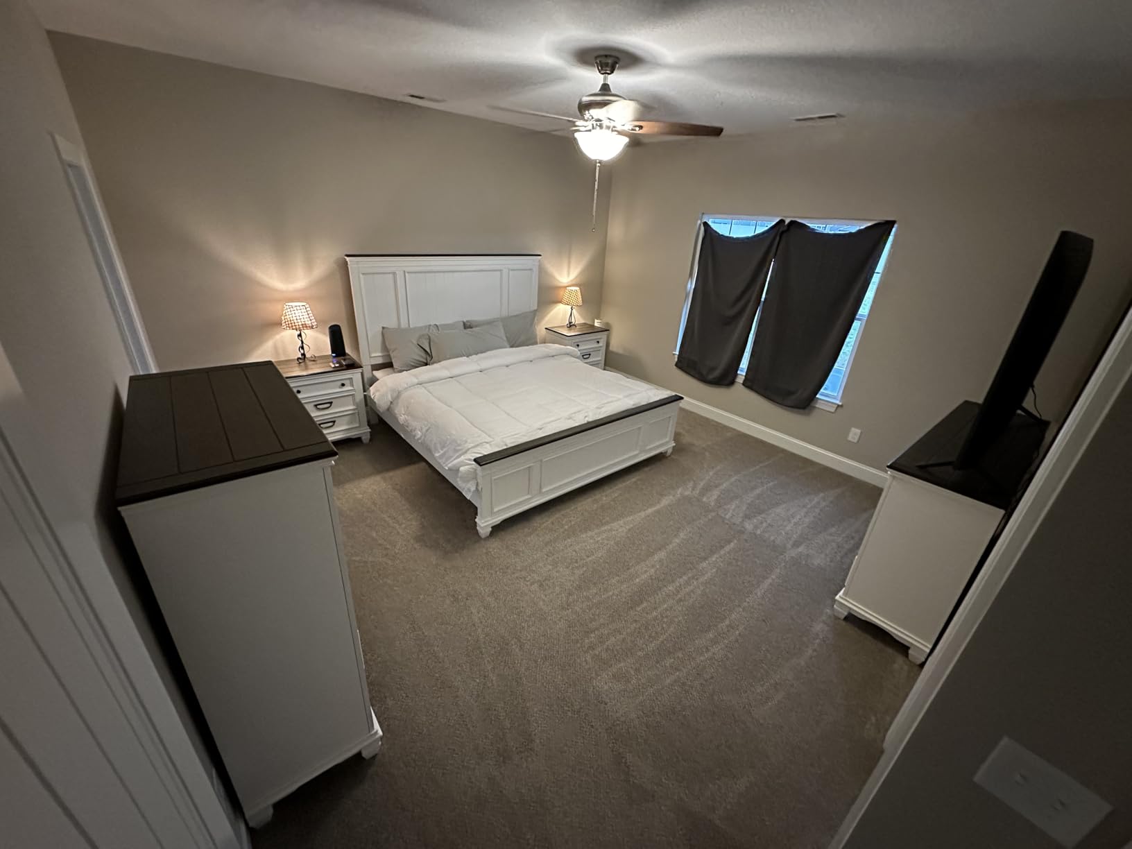 Clelane Wood Bedroom Set with Shiplap Panel King Bed, Dresser, Mirror, Two Nightstands, and Chest in Weathered White and Dark Gray customer photo 2