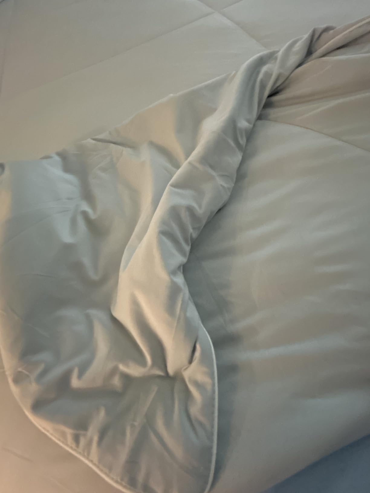 Cozy Bliss Cooling Comforter for Hot Sleepers Queen Size, Gray customer photo 1