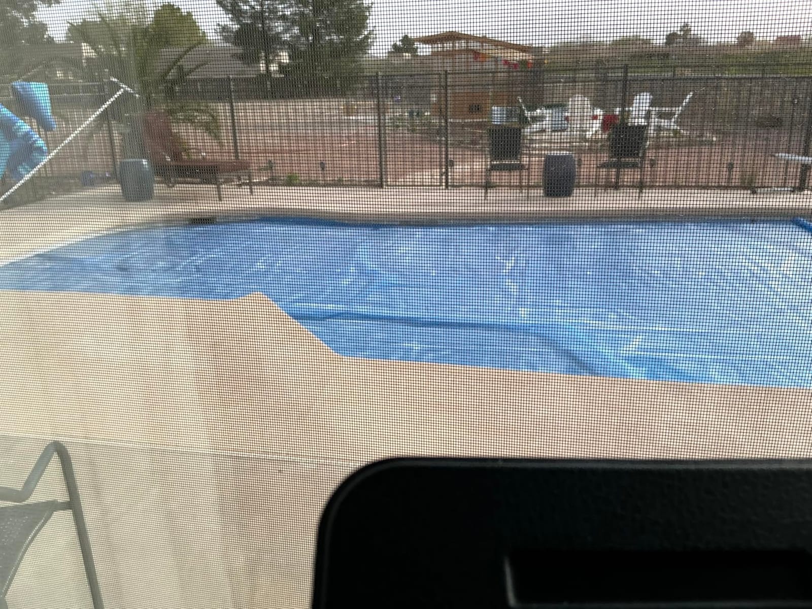 BigXwell Heavy-Duty Solar Pool Cover 16x32ft - 16Mil Blue customer photo 1