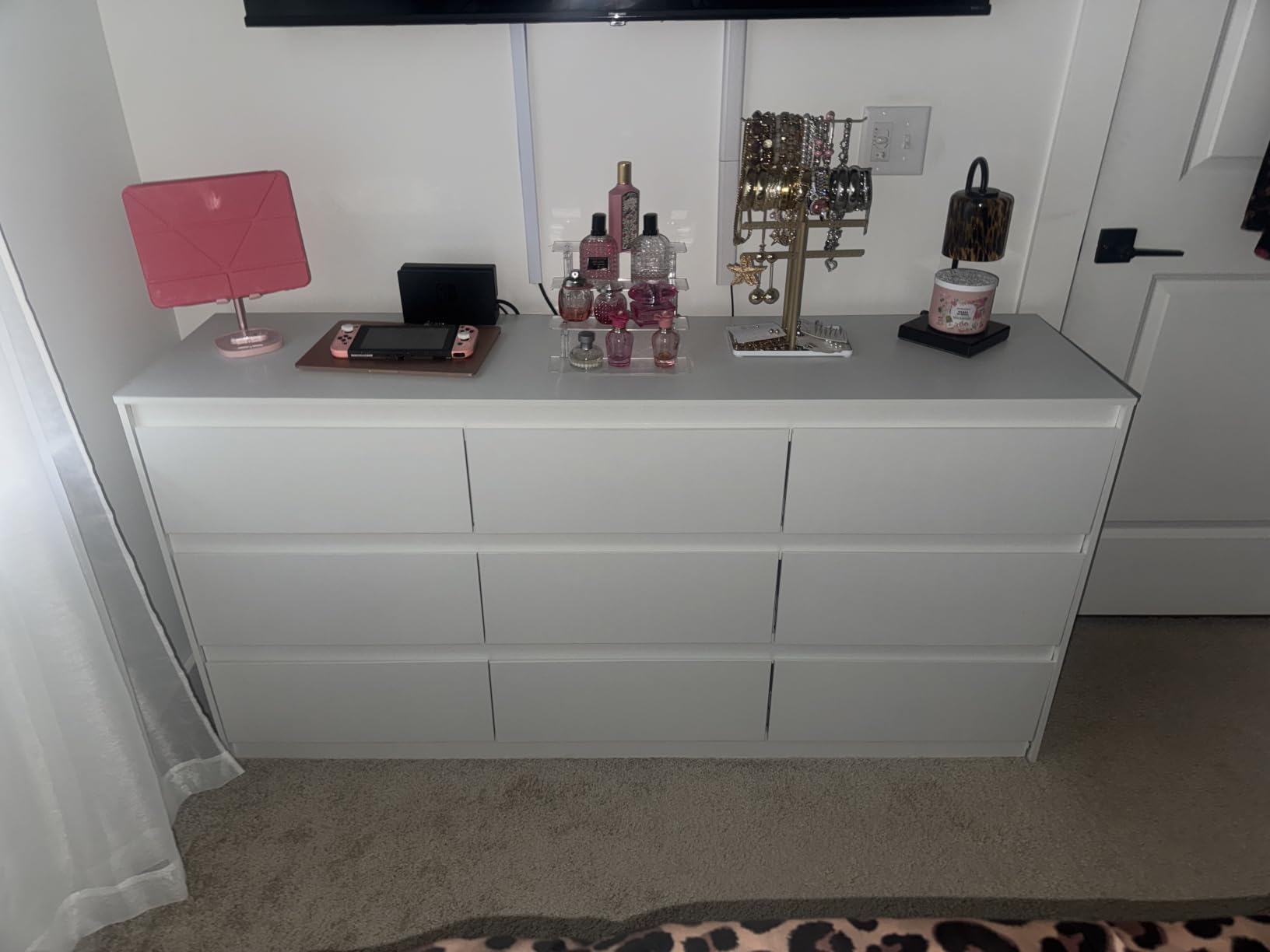 9 Drawer Dresser for Bedroom with Deep Drawers, Large Floor Wood Dressers & Chest of Drawers Handle Free, Modern White Long Dressers for Closet Living Room, Euro Slide (63