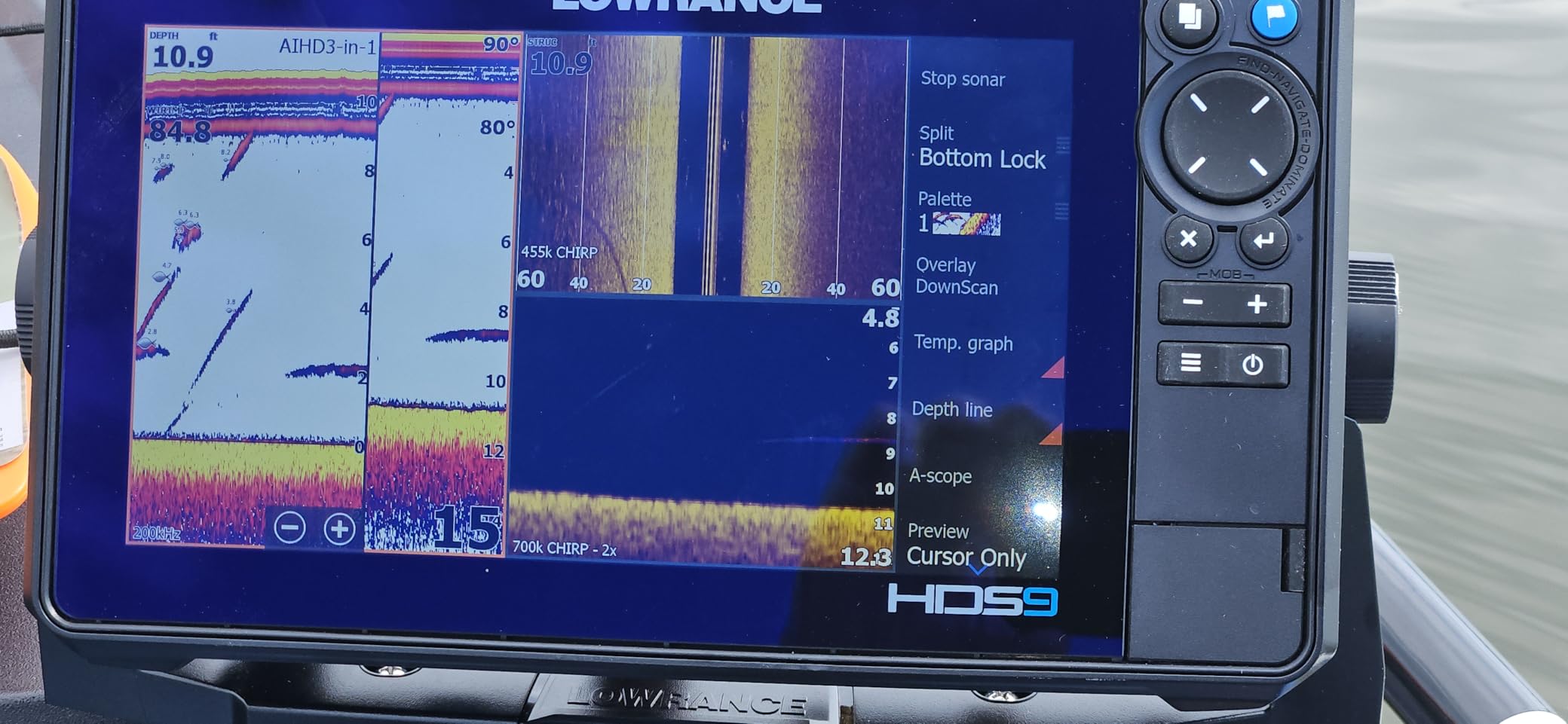 Lowrance HDS PRO Fish Finder/Chartplotter with C-MAP, 9 to 16-inch Options customer photo 2