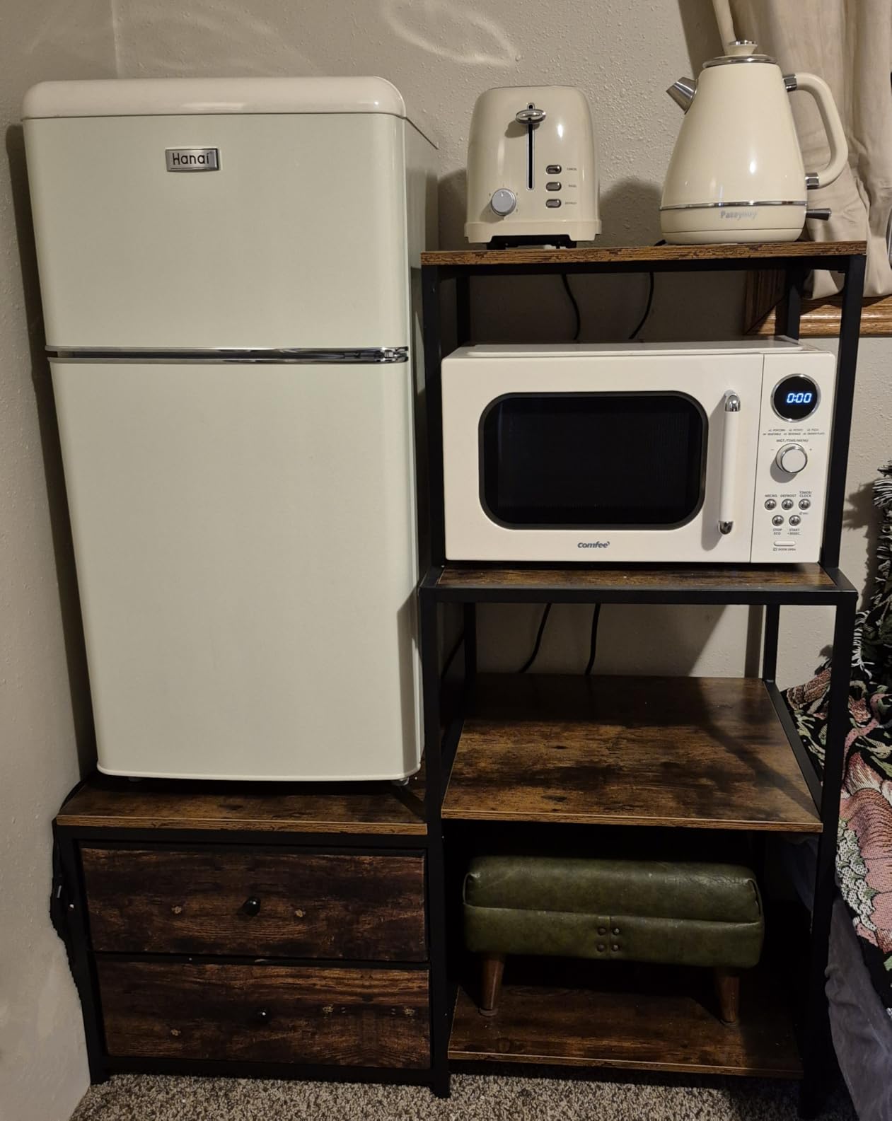 WANAI Mini Fridge with Freezer 3.5 Cu.ft Small Double Door Refrigerator Freezer-on-Top, Compact Fridge with 7 Adjustable Thermostat and Adjustable Shelves Ideal for Kitchen Office Apt Black customer photo 1
