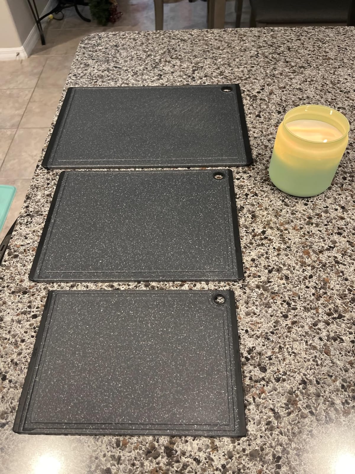 Plastic Cutting Boards for Kitchen, 3-Piece Large Cutting Board Set Dishwasher Safe Chopping Boards with Non-slip Feet and Juice Grooves, Kikcoin customer photo 2