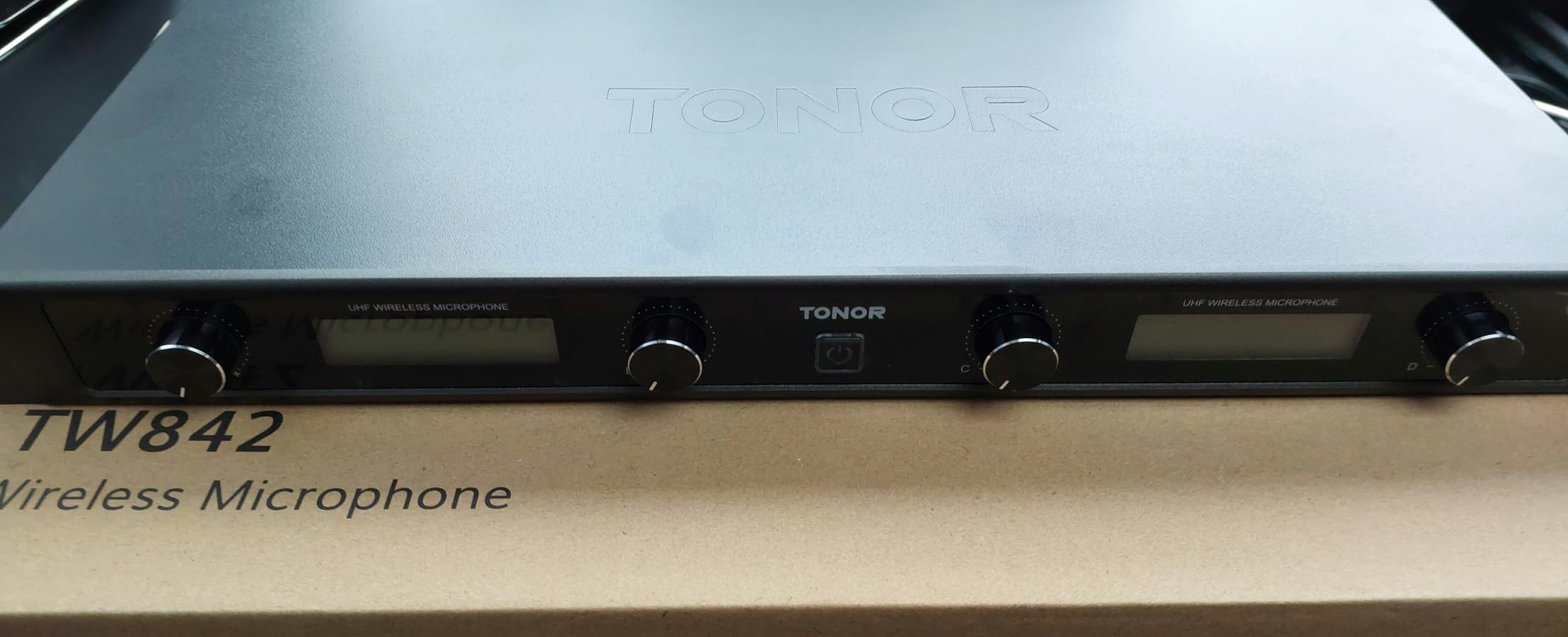 TONOR UHF Wireless Microphones System with Headset/Lavalier Lapel Mics, Bodypack Transmitter, Receiver, 4 * 10 Channels, 90 m/295ft Range for Live Singing Karaoke Church Party DJ, 4 Bodypack Mics customer photo 2
