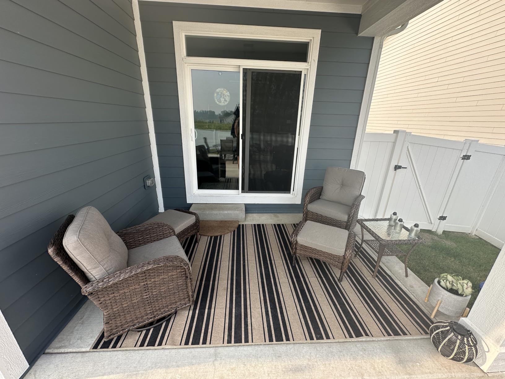Belord Patio Furniture Swivel Glider PE Wicker Chairs, Outdoor Swivel Rocker Seating with Cushions for Porch Deck Balcony, Brown/Beige customer photo 1