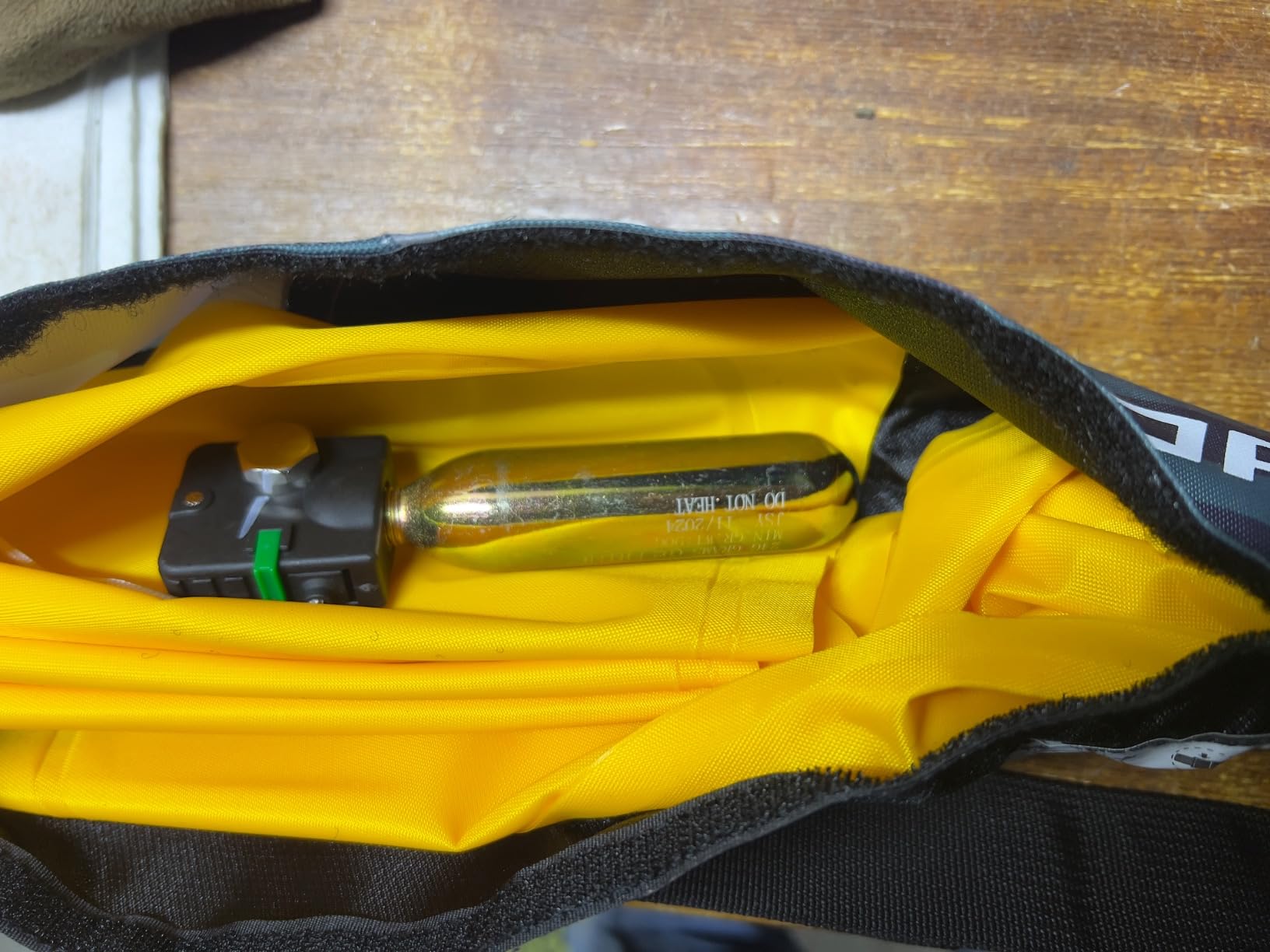 Owntop Manual Inflatable Belt Pack, Adults Swim Jacket with Blowpipe & Whistle, 24g CO2 Cylinder Included, Low Profile for Kayaking, Fishing, Paddle Sports customer photo 1