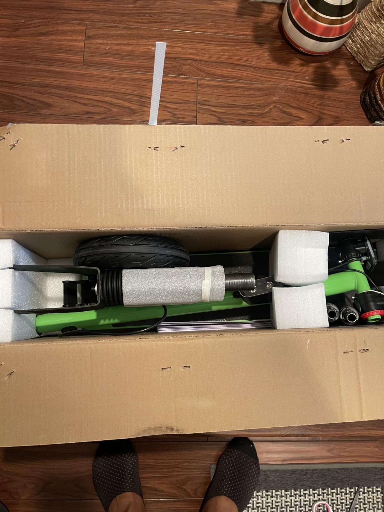 QnQ Electric Scooter 500W Peak Motor, 12 Miles Range & 15 MPH, 8