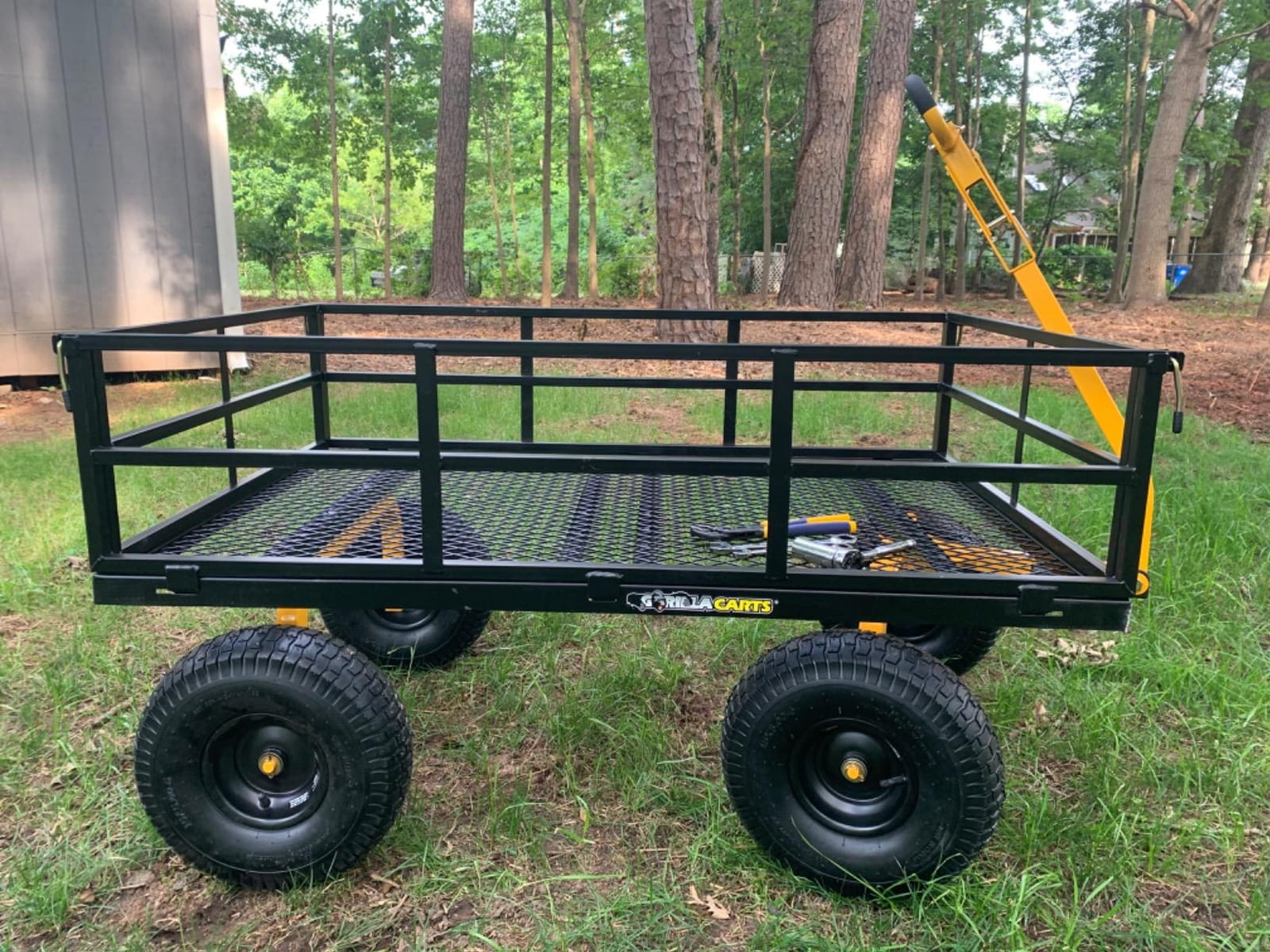Gorilla Carts Steel Garden Cart, 4-Wheel Yard Cart, 1500 lb Capacity customer photo 1