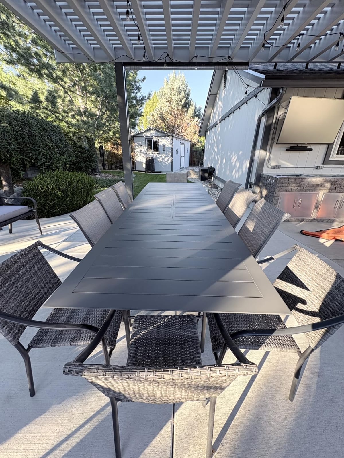Expandable Aluminum Outdoor Dining Table, 3-Adjustable Lengths Patio Dining Table for 6-10 Person, 91.7