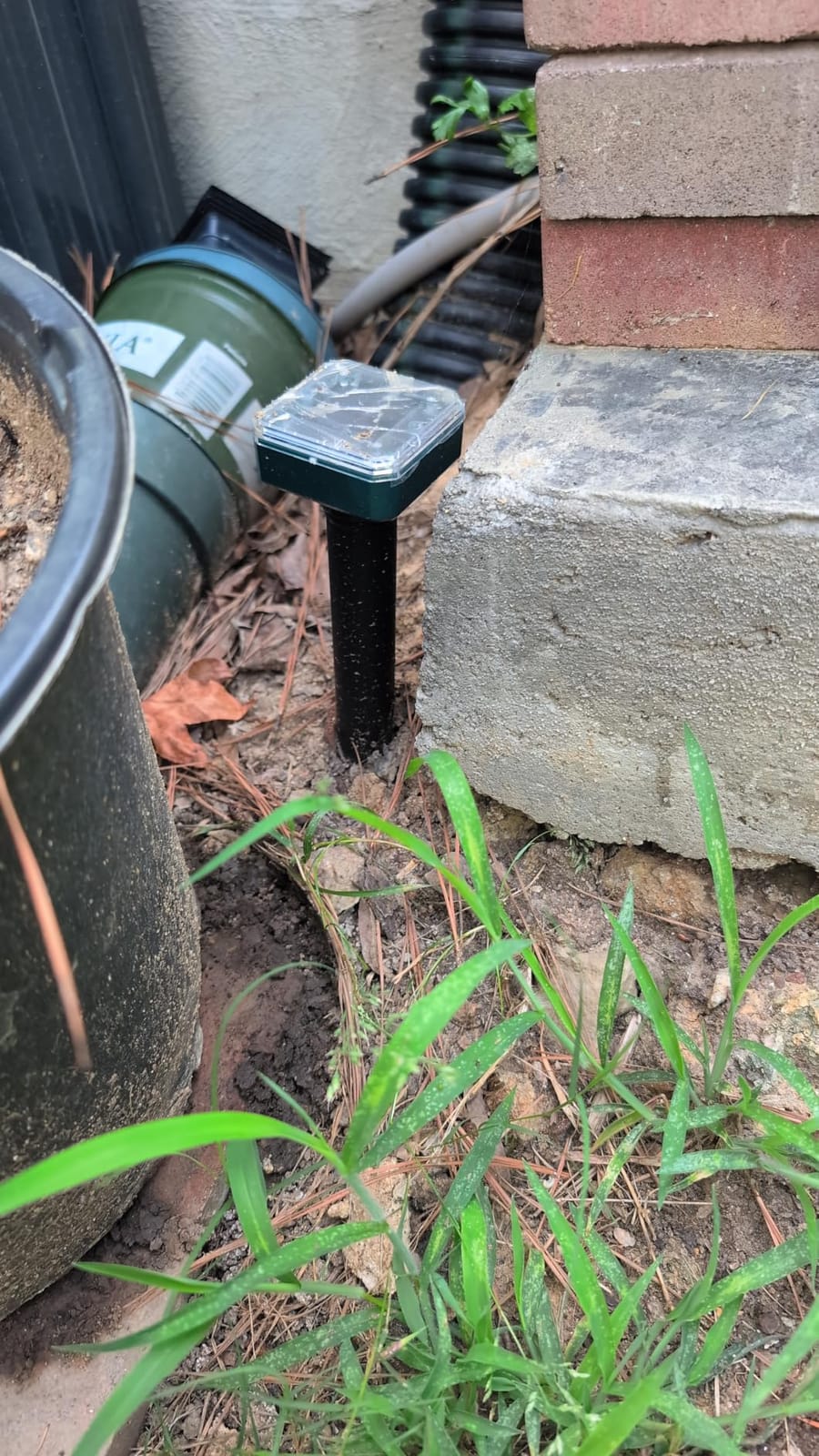 Snake Away for Outdoors, Solar Powered Snake Repellent for Yard - Sonic Snake Deterrent, Waterproof & Pet Safe for Garage, Lawn, Home Use (4) customer photo 1