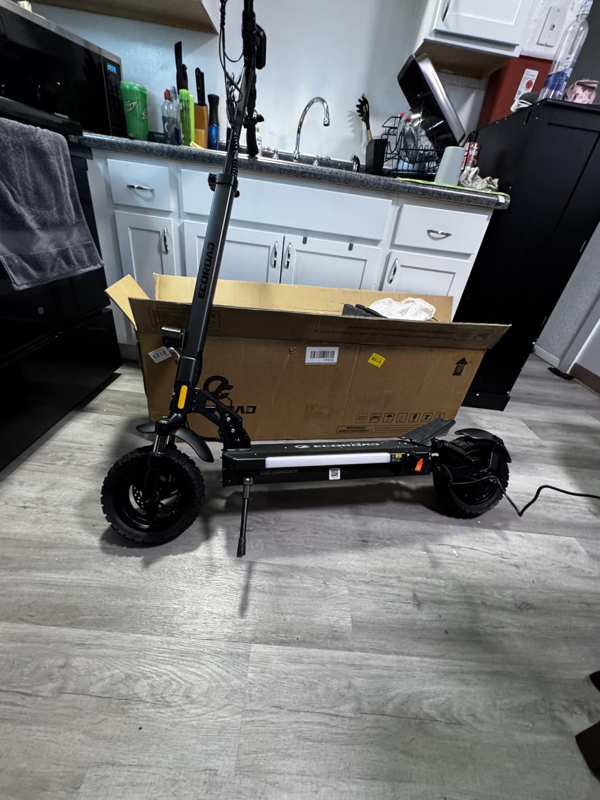 ECOROAD ES6 Electric Scooter Adults, 1000W Peak Motor Up to 31 MPH customer photo 1