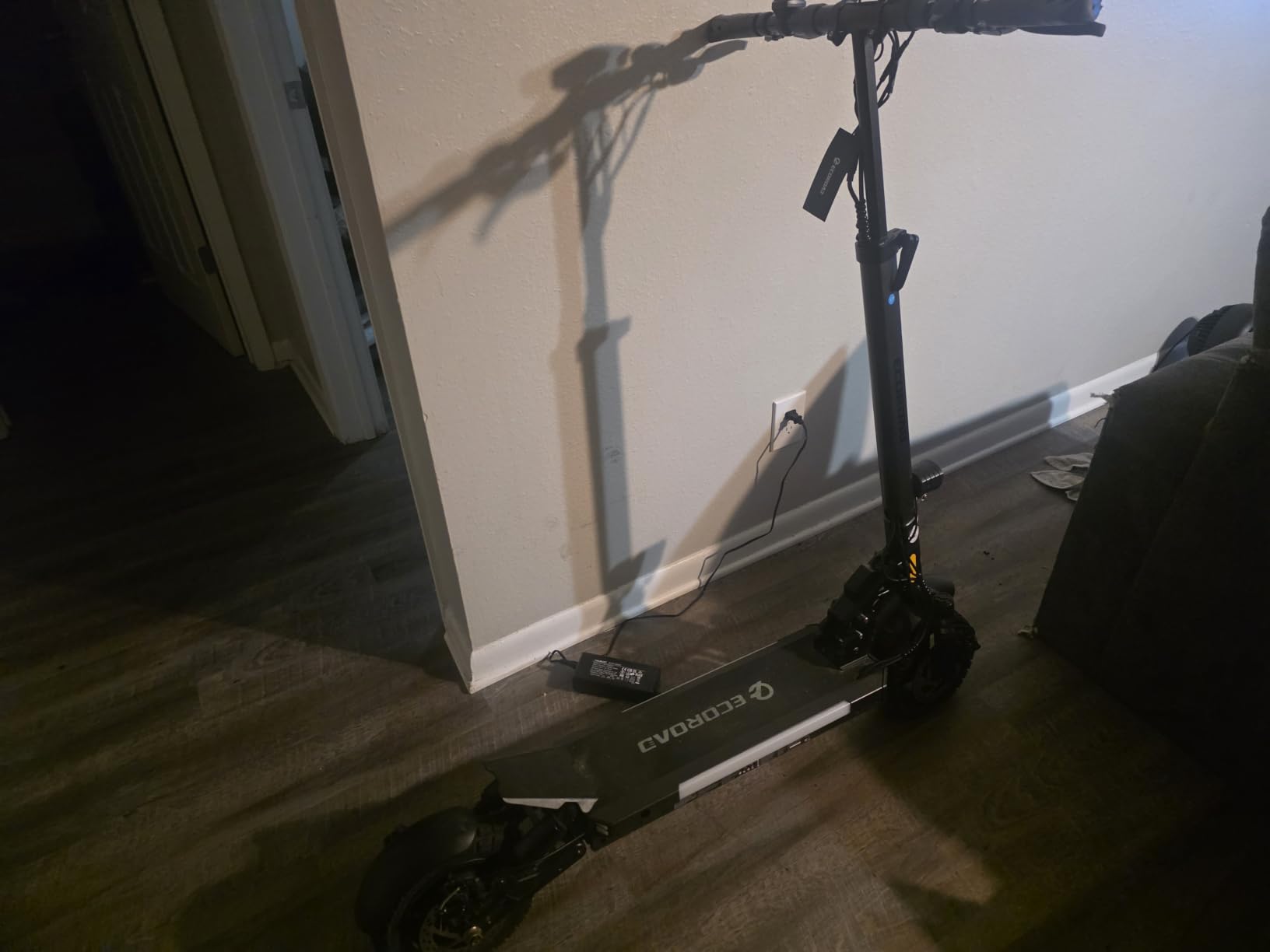 ECOROAD ES6 Electric Scooter Adults, 1000W Peak Motor Up to 31 MPH customer photo 2