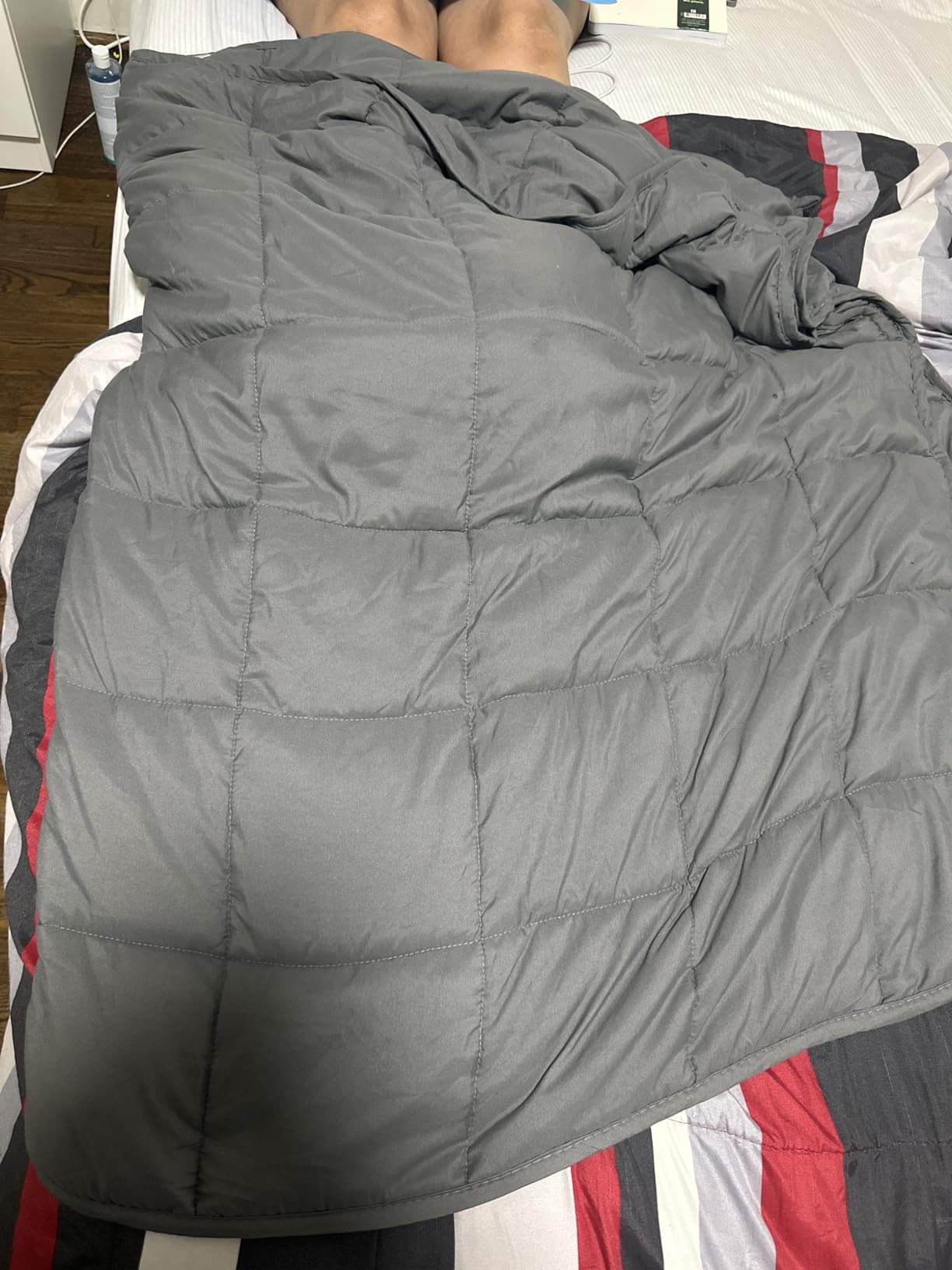 Smart Queen Weighted Blanket 10lbs (48”x72”,Grey) Twin Size Soft Cooling Heavy Blanket for Sleeping, Breathable All Season Comfort with Premium Glass Beads,Machine Washable customer photo 2