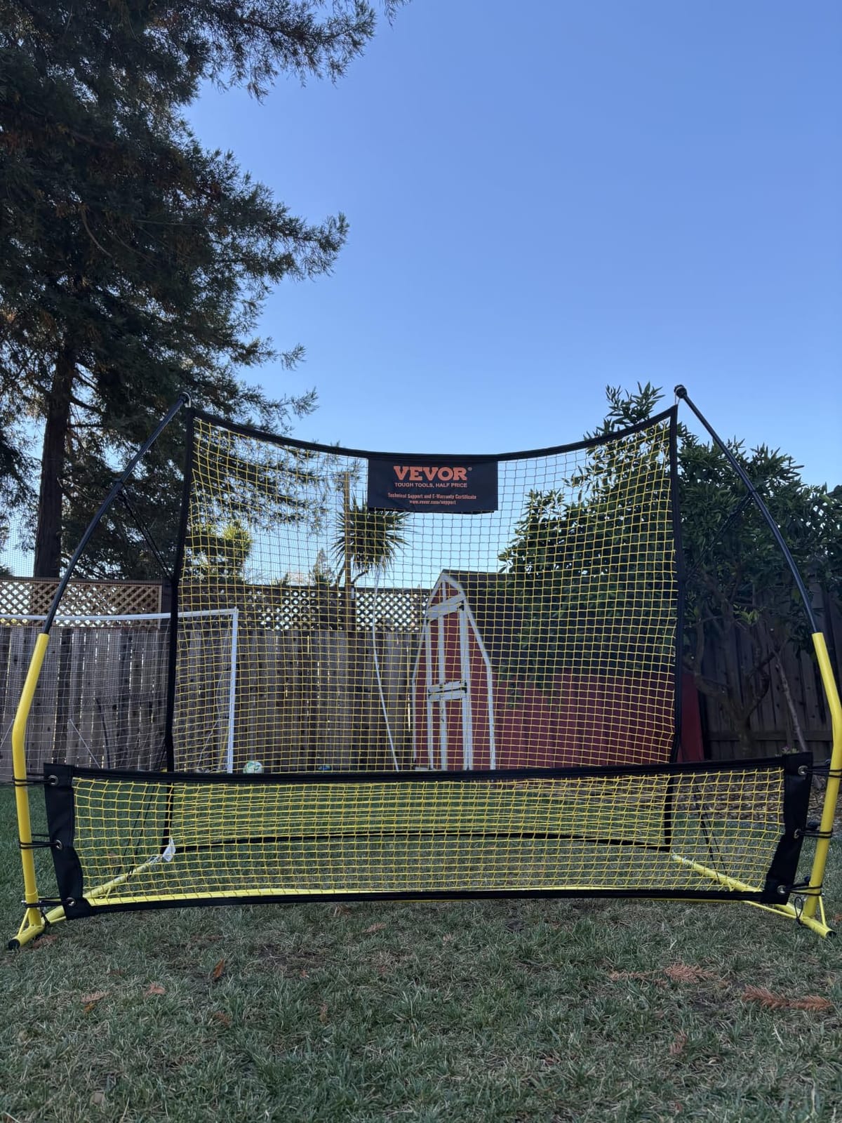 VEVOR Soccer Rebounder Net, Multi-Angles Soccer Goal Rebounder, Thickened Fiberglass Poles Iron Pipe for Team Solo Control, Passing Practice, Easy Setup Soccer Training Equipment for Teens & Adults customer photo 1