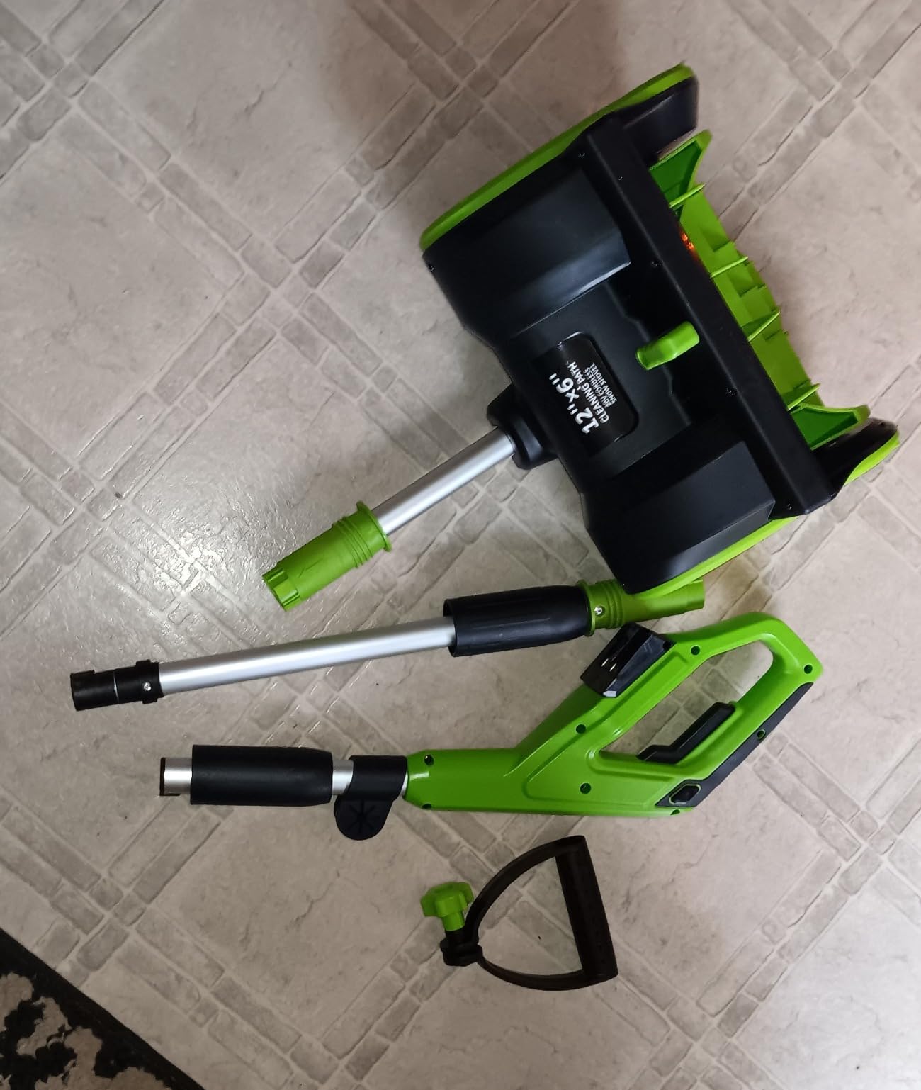 Vibekio 20V Cordless Snow Shovel, 12-Inch Brushless Snow Blower, Electric Snow Shovel with ±30° Adjustable Plate, 22 FT Snow Throw, 20V 4.0Ah Battery, 25-Min Runtime for Driveway, Patio, Deck customer photo 1